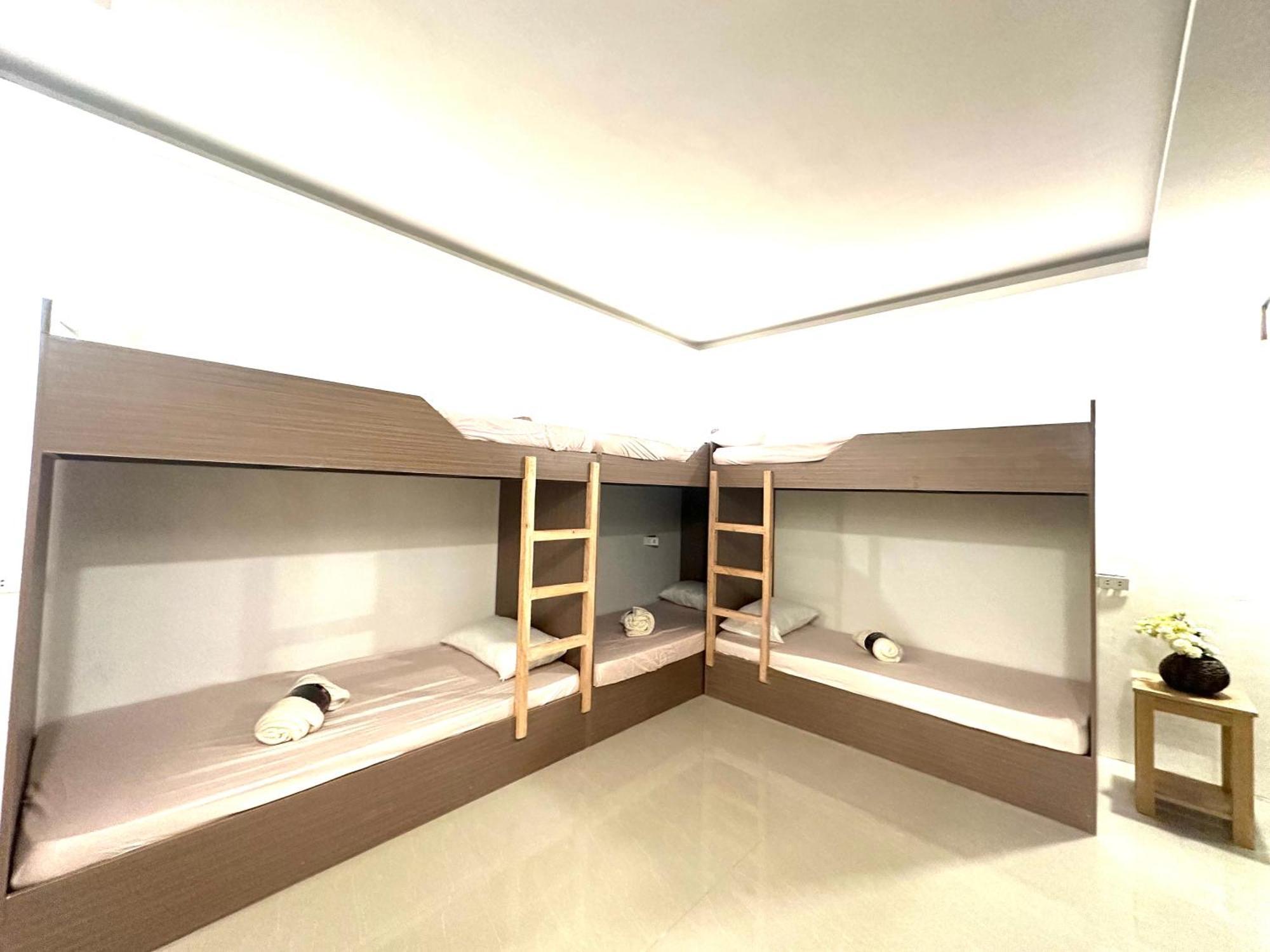 Villa Del Sol 1 Barkada Rooms Carcar Екстер'єр фото